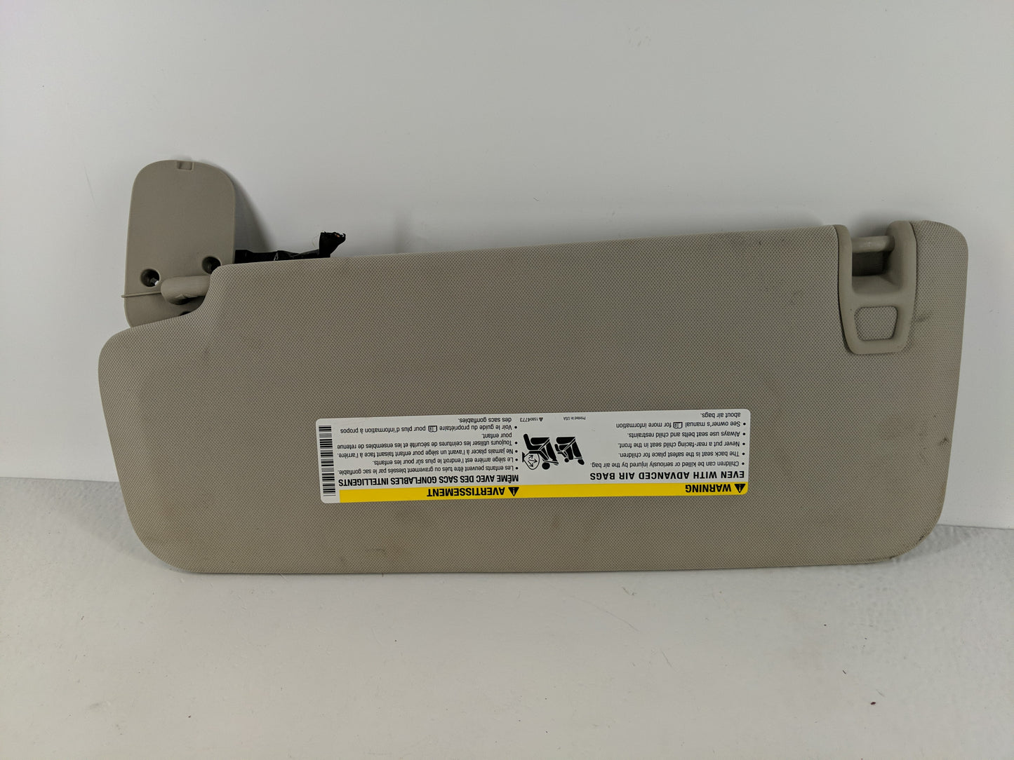 2007-2013 Chevrolet Silverado 1500 Sun Visor Shade Replacement Passenger Right Mirror Fits OEM Used Auto Parts - Oemusedauto