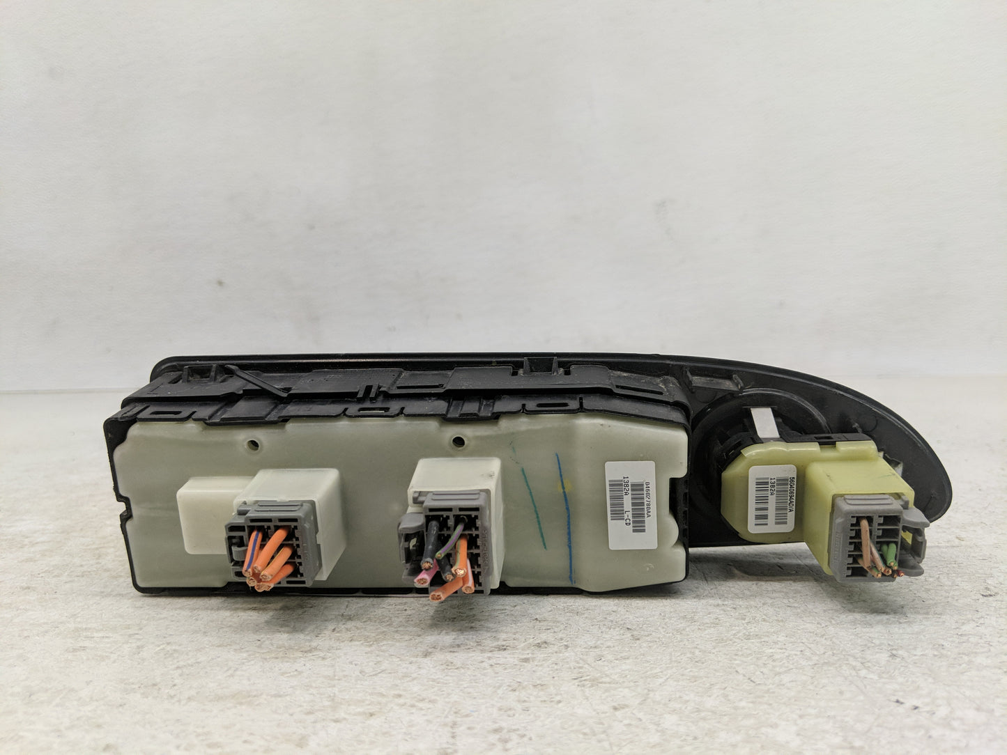 2007-2014 Chevrolet Silverado 2500 Master Power Window Switch Replacement Driver Side Left P/N:04602780AA Fits OEM Used Auto