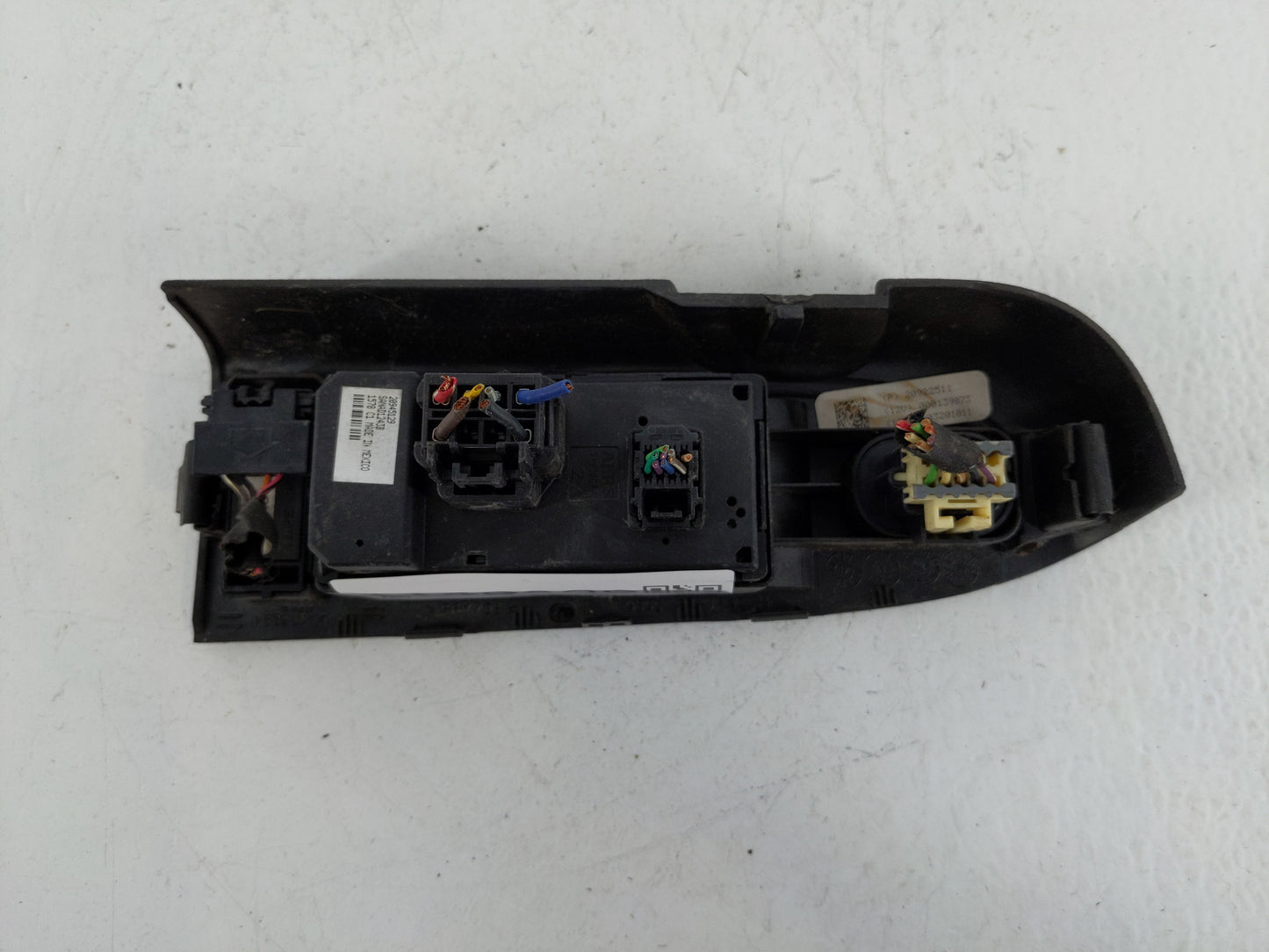 2011 Chevrolet Tahoe Master Power Window Switch Replacement Driver Side Left P/N:20945129 Fits OEM Used Auto Parts - Oemused