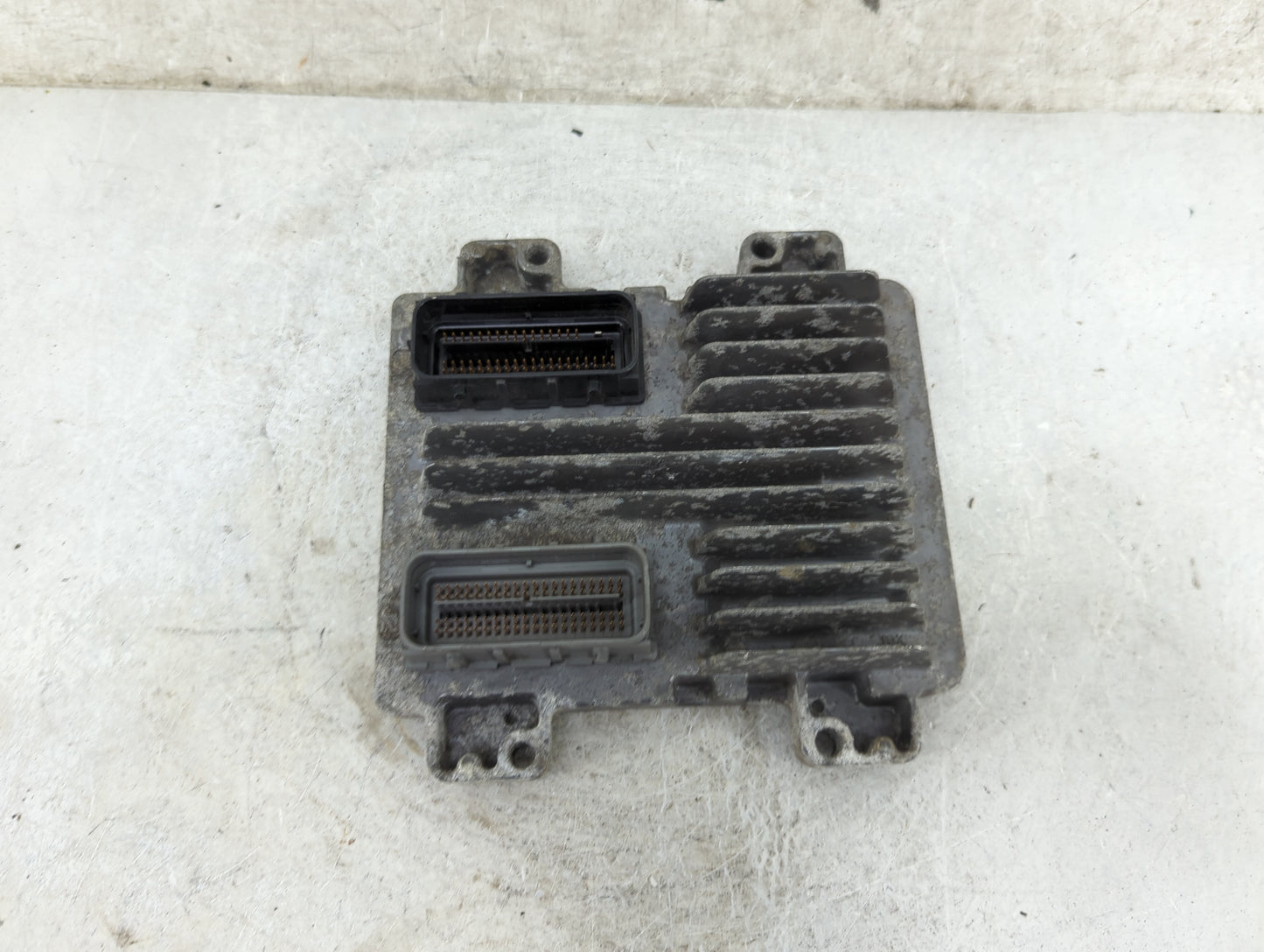2010-2014 Chevrolet Tahoe PCM Engine Control Computer ECU ECM PCU OEM P/N:12639900 12633238 Fits OEM Used Auto Parts - Oemus