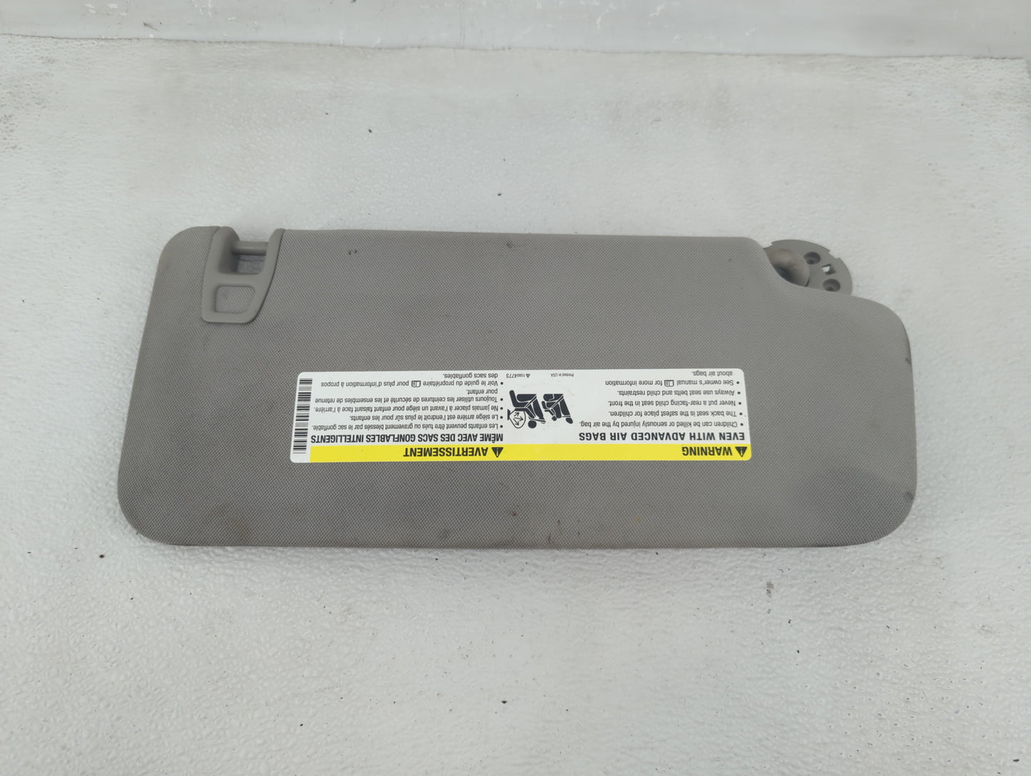 2011 Chevrolet Traverse Sun Visor Shade Replacement Driver Left Mirror Fits OEM Used Auto Parts - Oemusedautoparts1.com