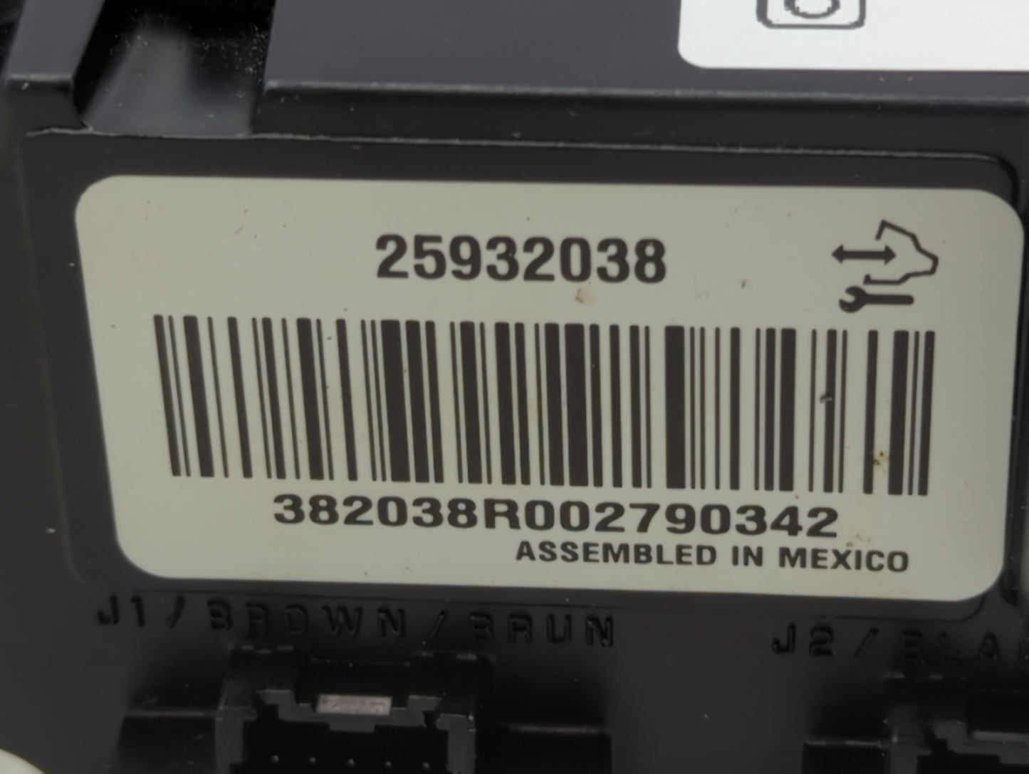 2011 Chevrolet Traverse Climate Control Module Temperature AC/Heater Replacement P/N:25932038 Fits OEM Used Auto Parts - Oem