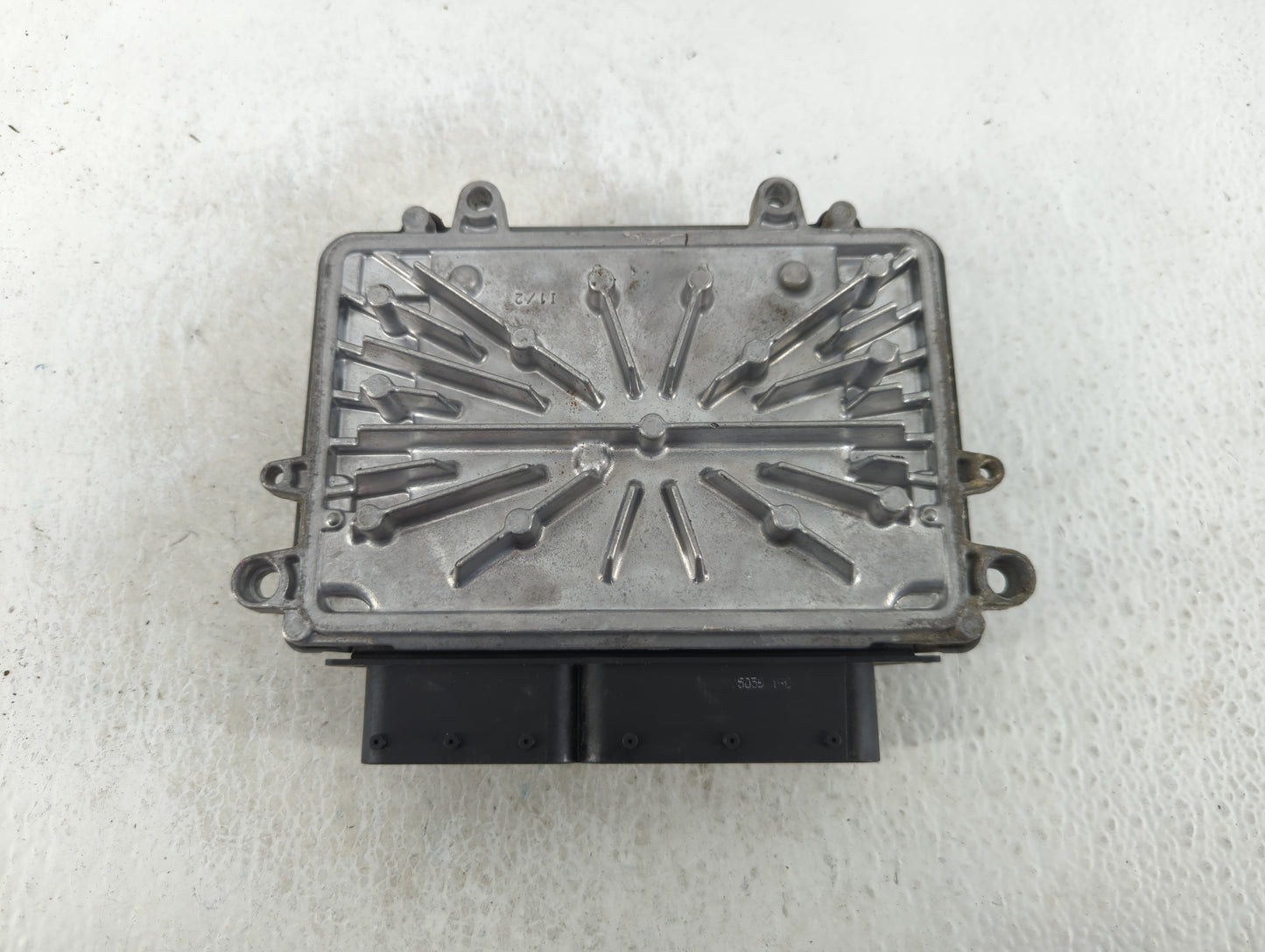 2011 Chevrolet V30 PCM Engine Control Computer ECU ECM PCU OEM P/N:0 261 209 038 Fits OEM Used Auto Parts - Oemusedautoparts