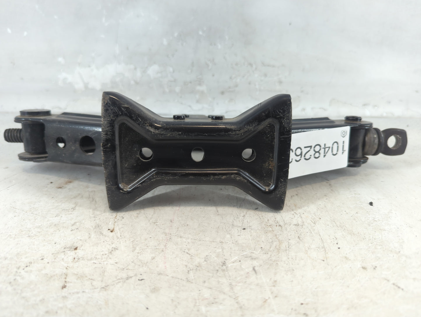 2011 Chrysler 200 Spare Scissor Car Jack - Oemusedautoparts1.com