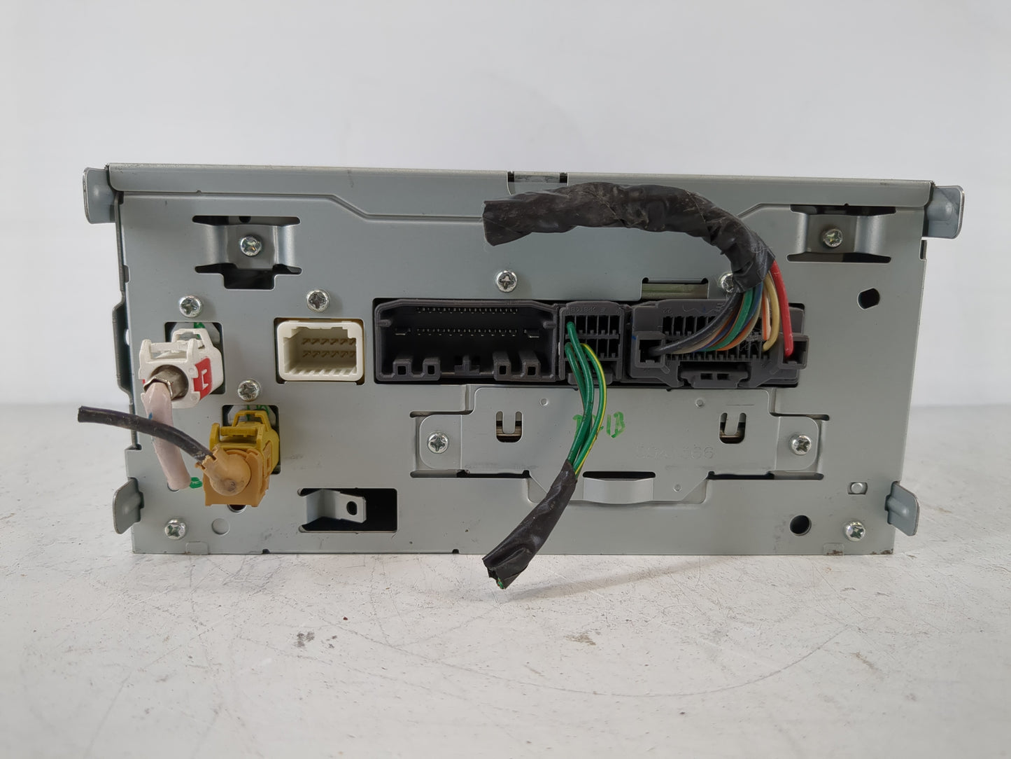2011-2012 Chrysler 200 Radio AM FM Cd Player Receiver Replacement P/N:P05064836AG Fits Fits 2011 2012 OEM Used Auto Parts -