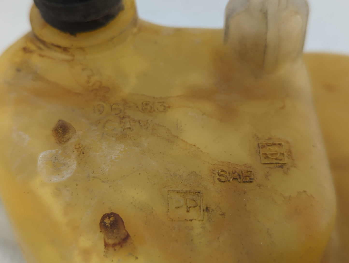 2011 Chrysler 200 Radiator Coolant Overflow Expansion Tank Bottle - Oemusedautoparts1.com