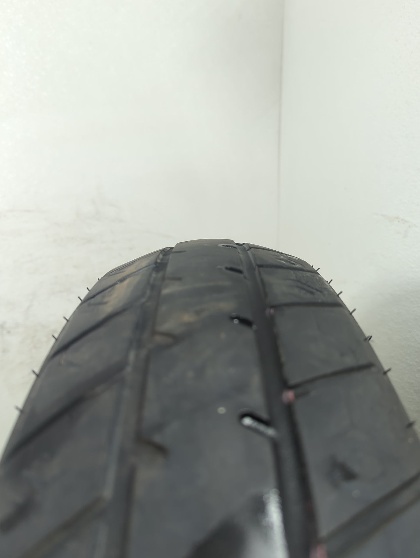 2011-2014 Chrysler 200 Spare Donut Tire Wheel Rim Oem 5033422 - Oemusedautoparts1.com