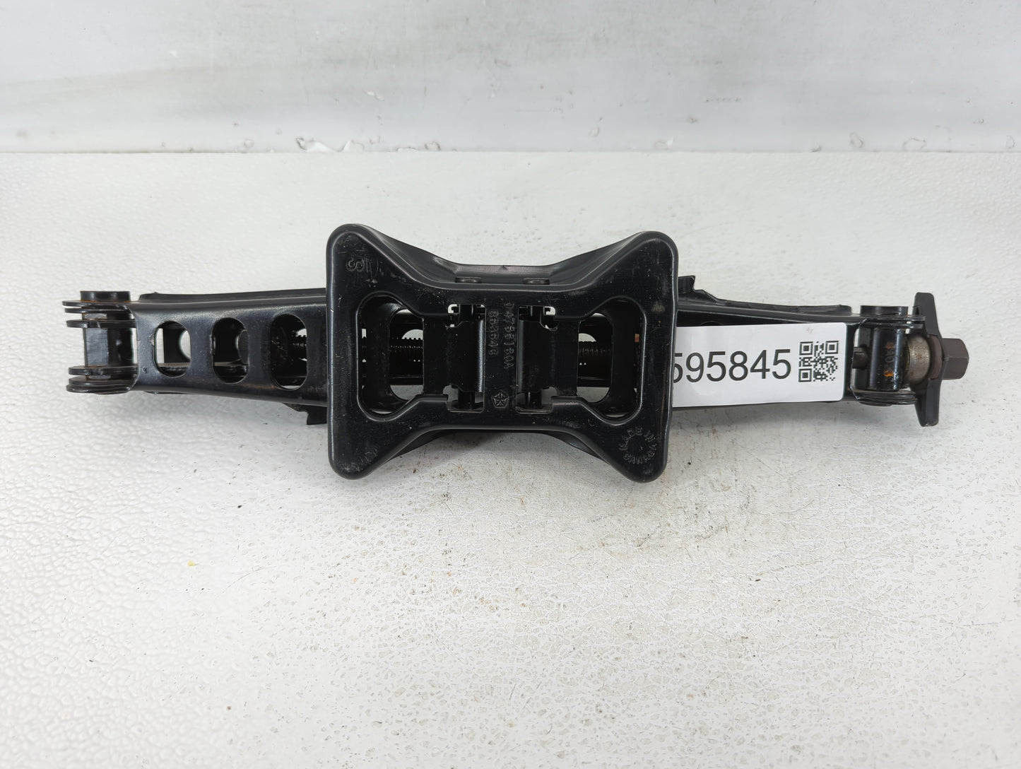2011 Chrysler 200 Spare Scissor Car Jack - Oemusedautoparts1.com