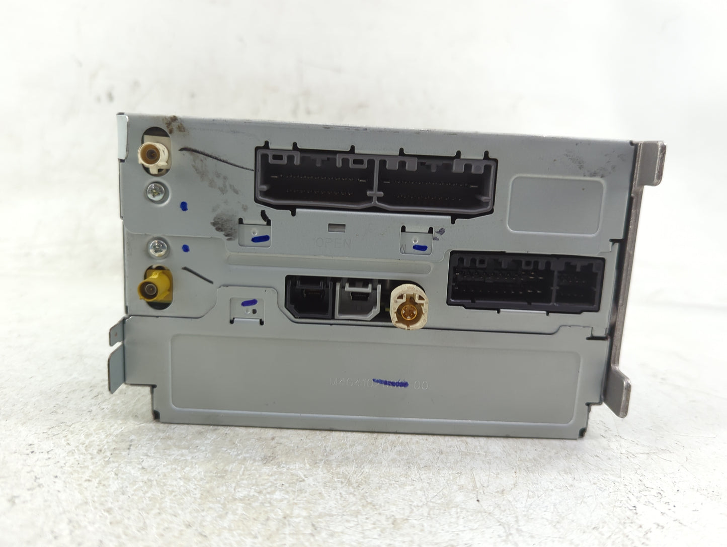 2011 Chrysler 300 Radio AM FM Cd Player Receiver Replacement P/N:P05064538AN Fits OEM Used Auto Parts - Oemusedautoparts1.co