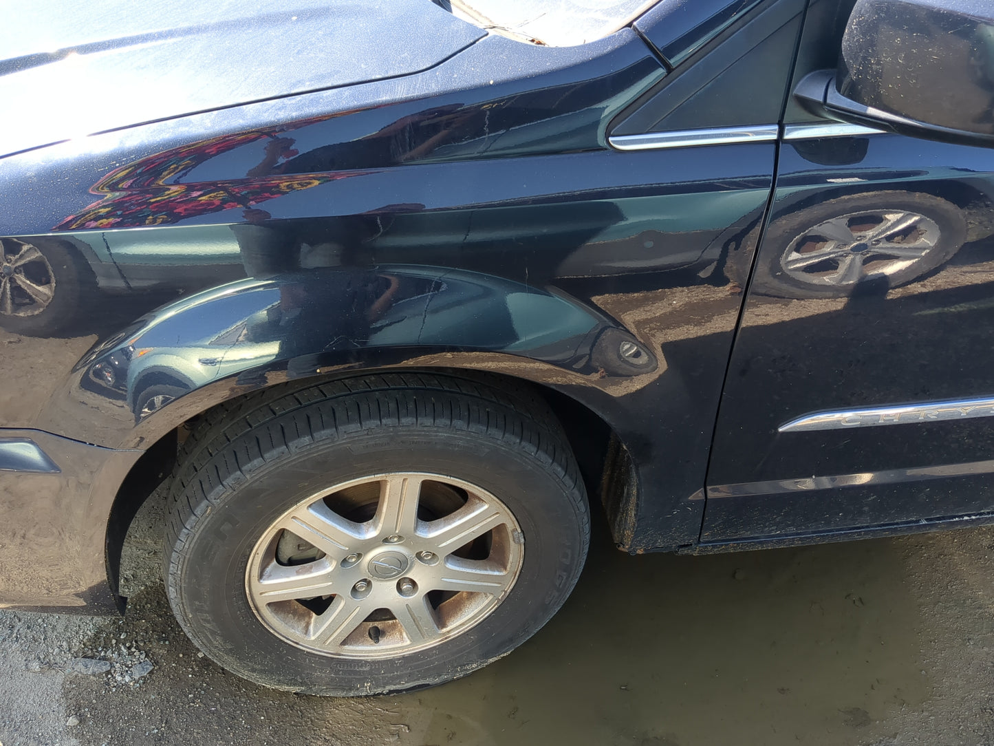 2008-2016 Chrysler Town & Country Driver Fender - Oemusedautoparts1.com
