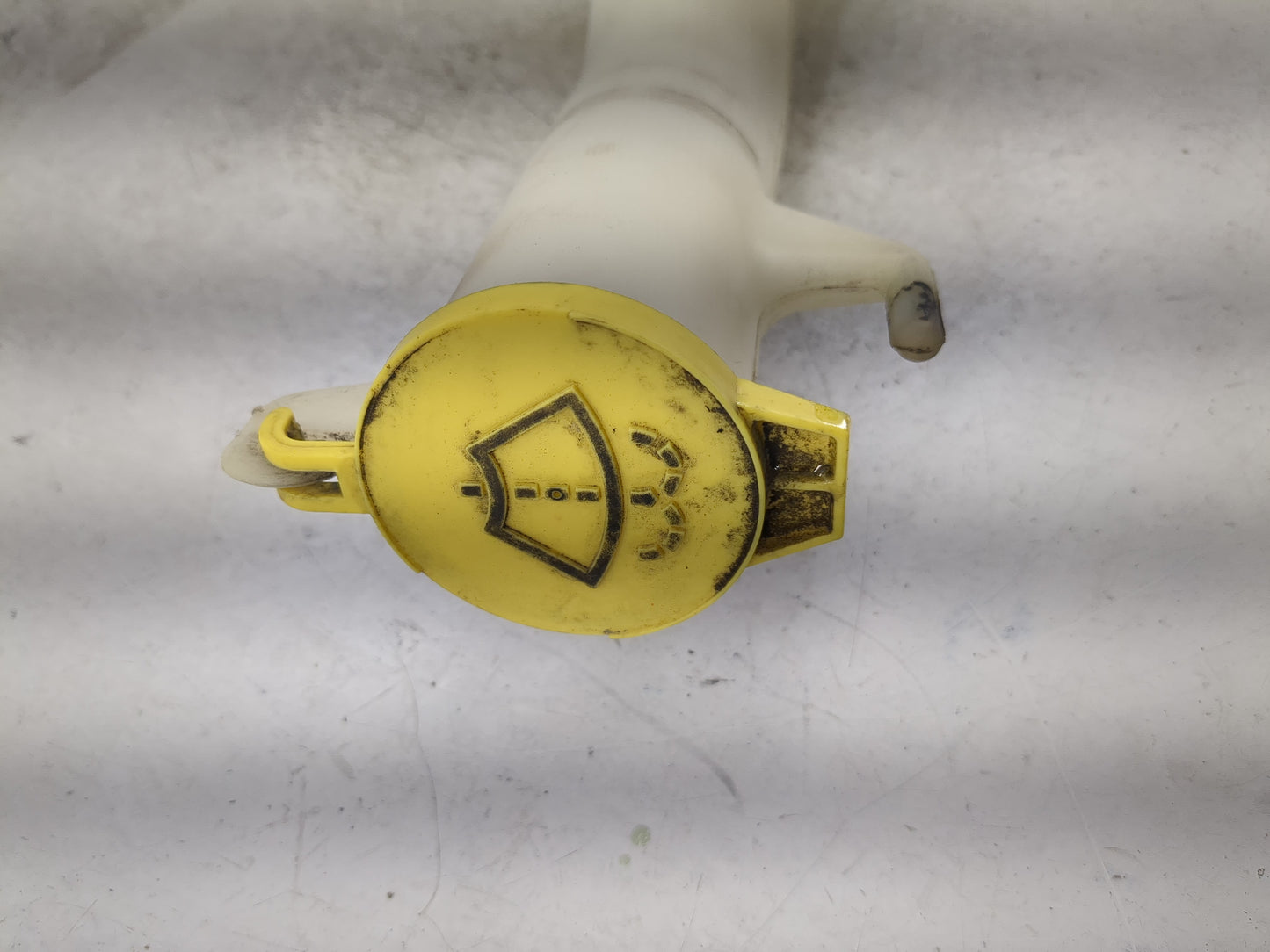 2011 Town & Country Windshield Washer Fluid Reservoir Bottle Oem - Oemusedautoparts1.com