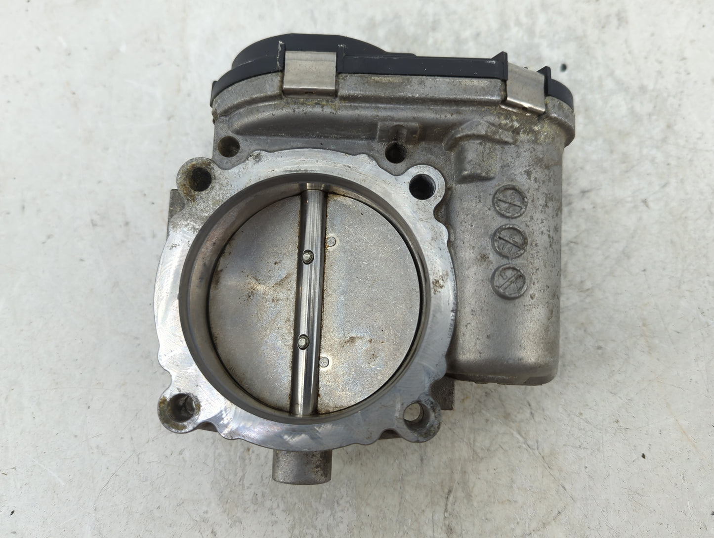 2011-2016 Chrysler Town & Country Throttle Body P/N:0 280 750 570 05184349AC Fits OEM Used Auto Parts - Oemusedautoparts1.co