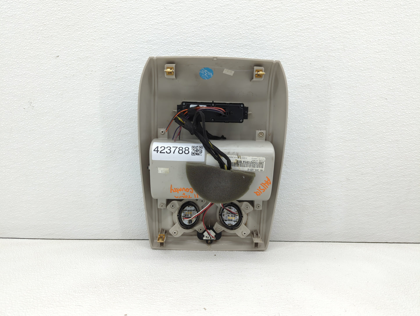 2011 Chrysler Town & Country Overhead Roof Console - Oemusedautoparts1.com
