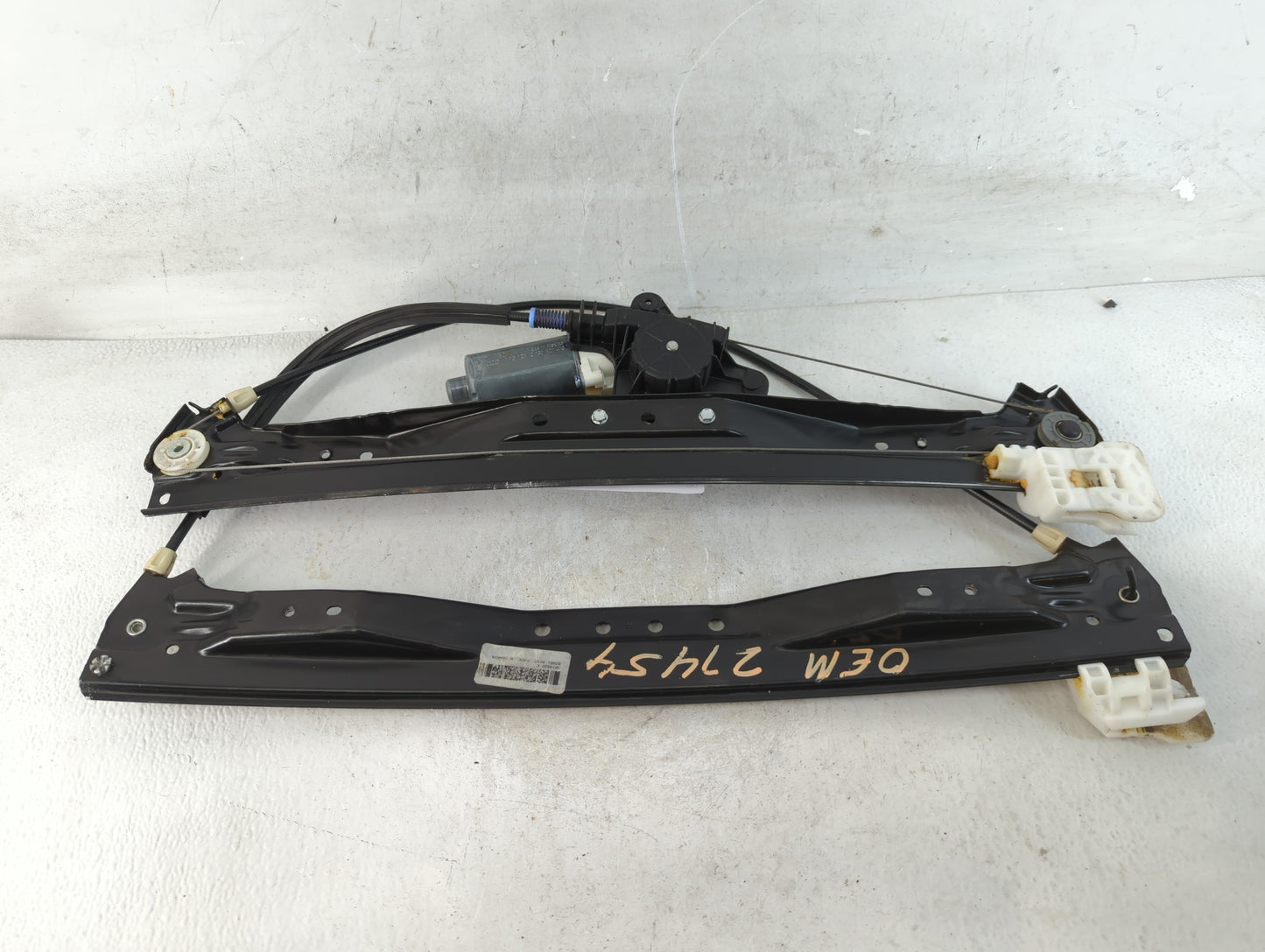 2008-2016 Chrysler Town & Country Window Regulator Passenger Front - Oemusedautoparts1.com