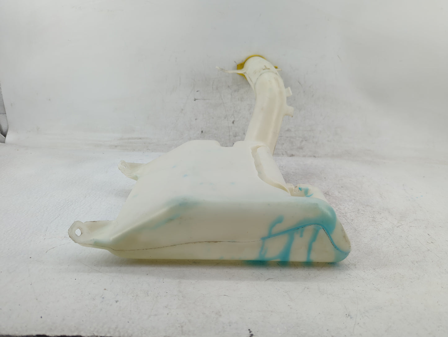 2011-2014 Dodge Avenger Windshield Washer Fluid Reservoir Bottle Oem - Oemusedautoparts1.com