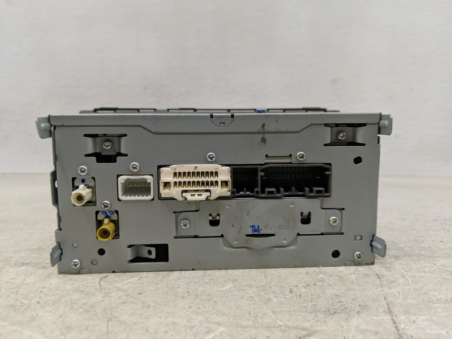 2010-2014 Dodge Avenger Radio AM FM Cd Player Receiver Replacement P/N:P68284017AD Fits OEM Used Auto Parts - Oemusedautopar