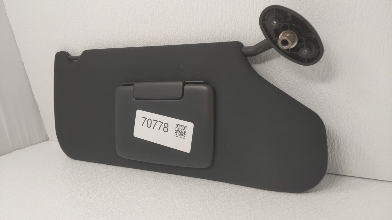 2011 Dodge Avenger Sun Visor Shade Replacement Passenger Right Mirror Fits OEM Used Auto Parts - Oemusedautoparts1.com