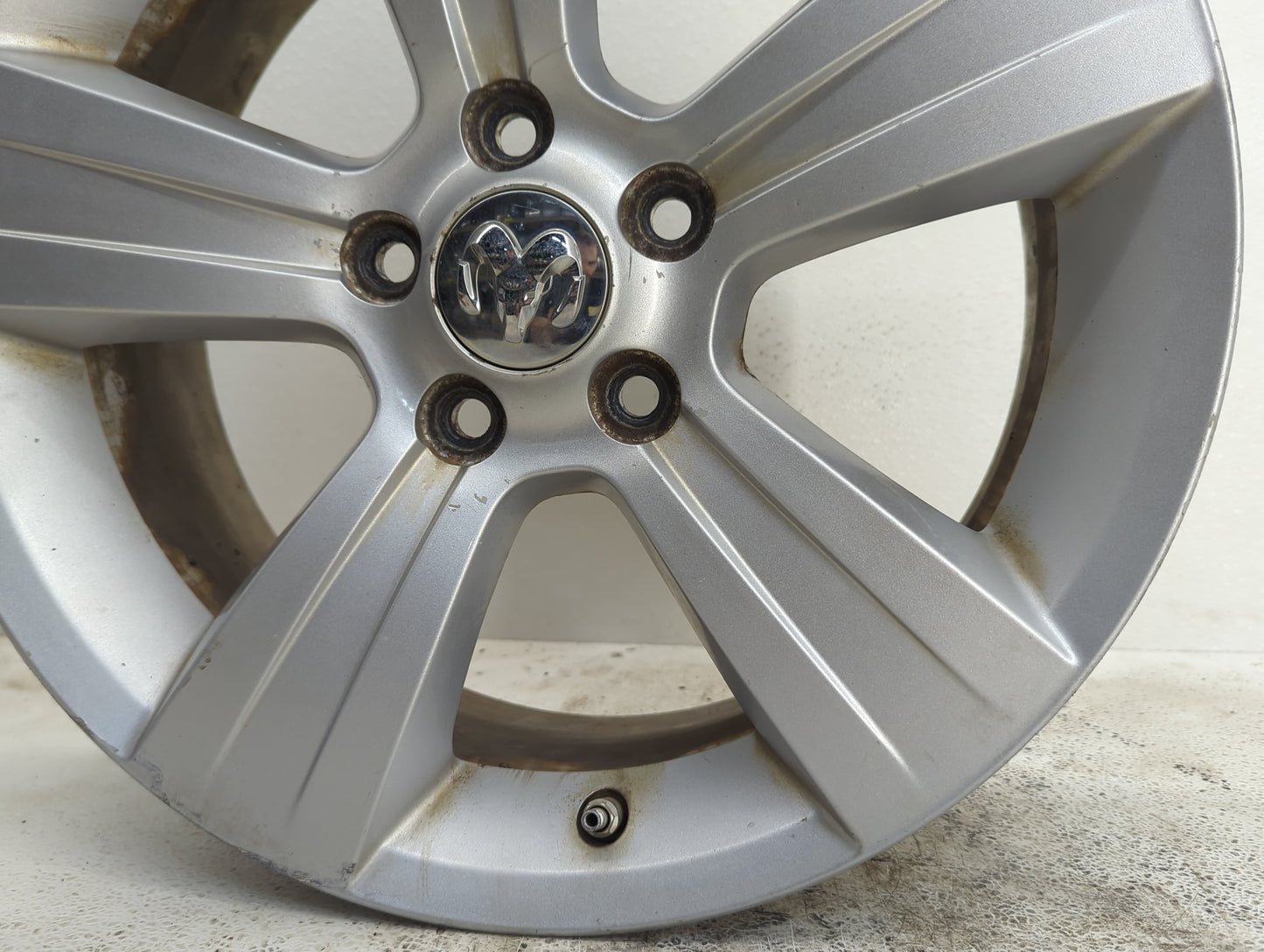 2010-2012 Dodge Caliber Oem Wheel Rim 1034837 - Oemusedautoparts1.com