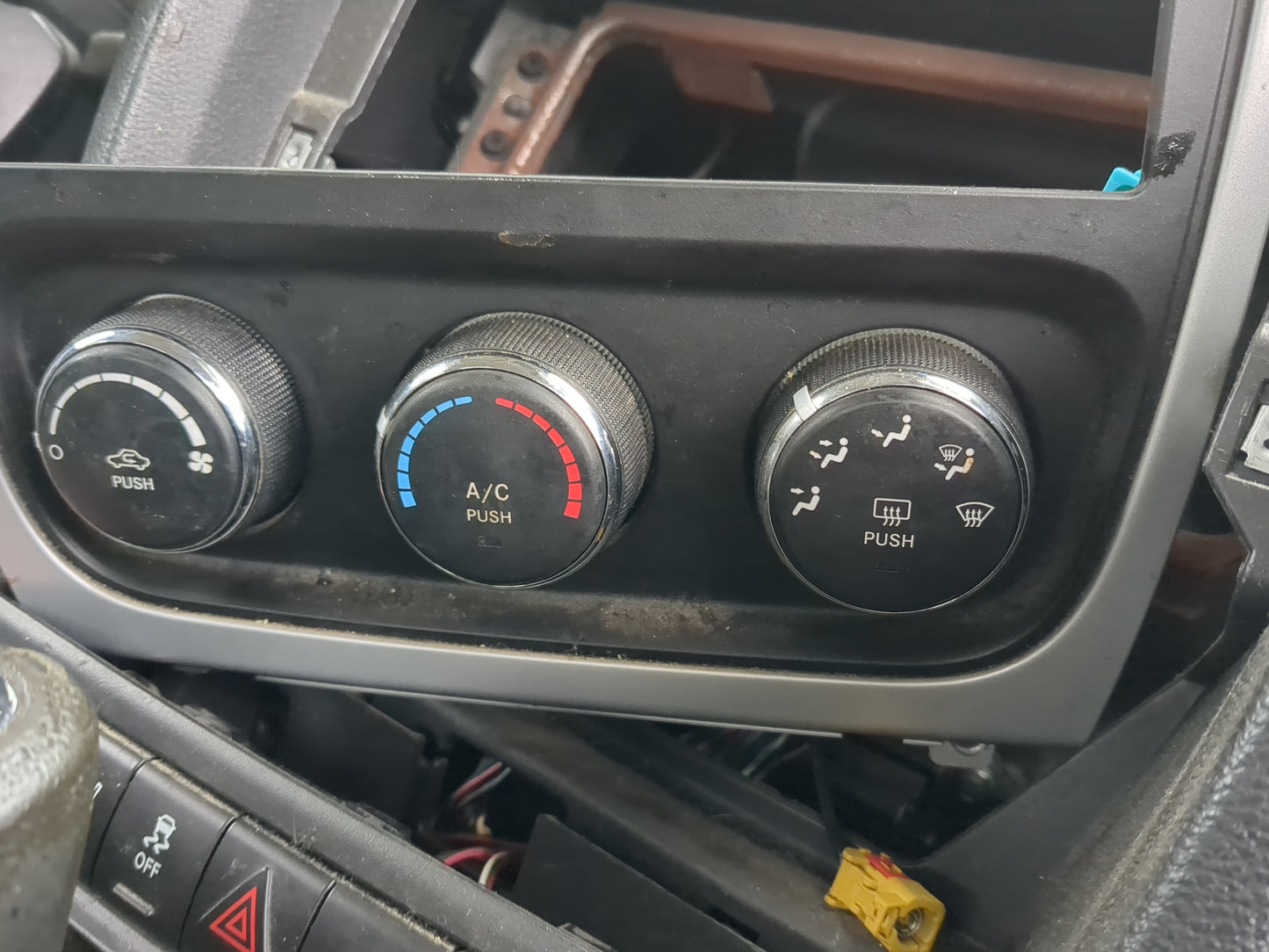 2011-2012 Dodge Caliber Climate Control Module Temperature AC/Heater Replacement Fits Fits 2011 2012 2013 2014 2015 2016 201