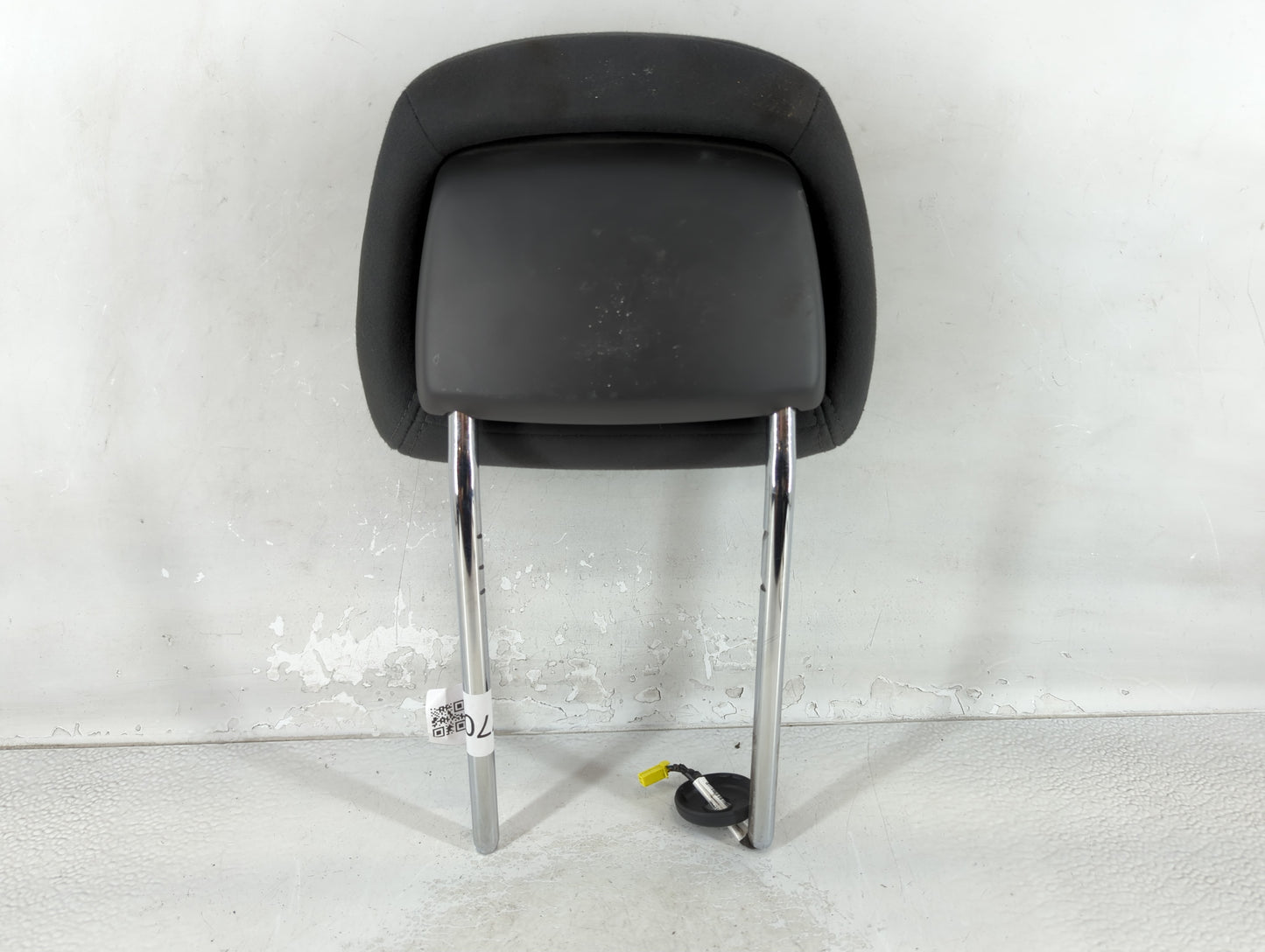 2009-2012 Dodge Caliber Headrest Head Rest Front Driver Passenger Seat Fits Fits 2009 2010 2011 2012 OEM Used Auto Parts - O