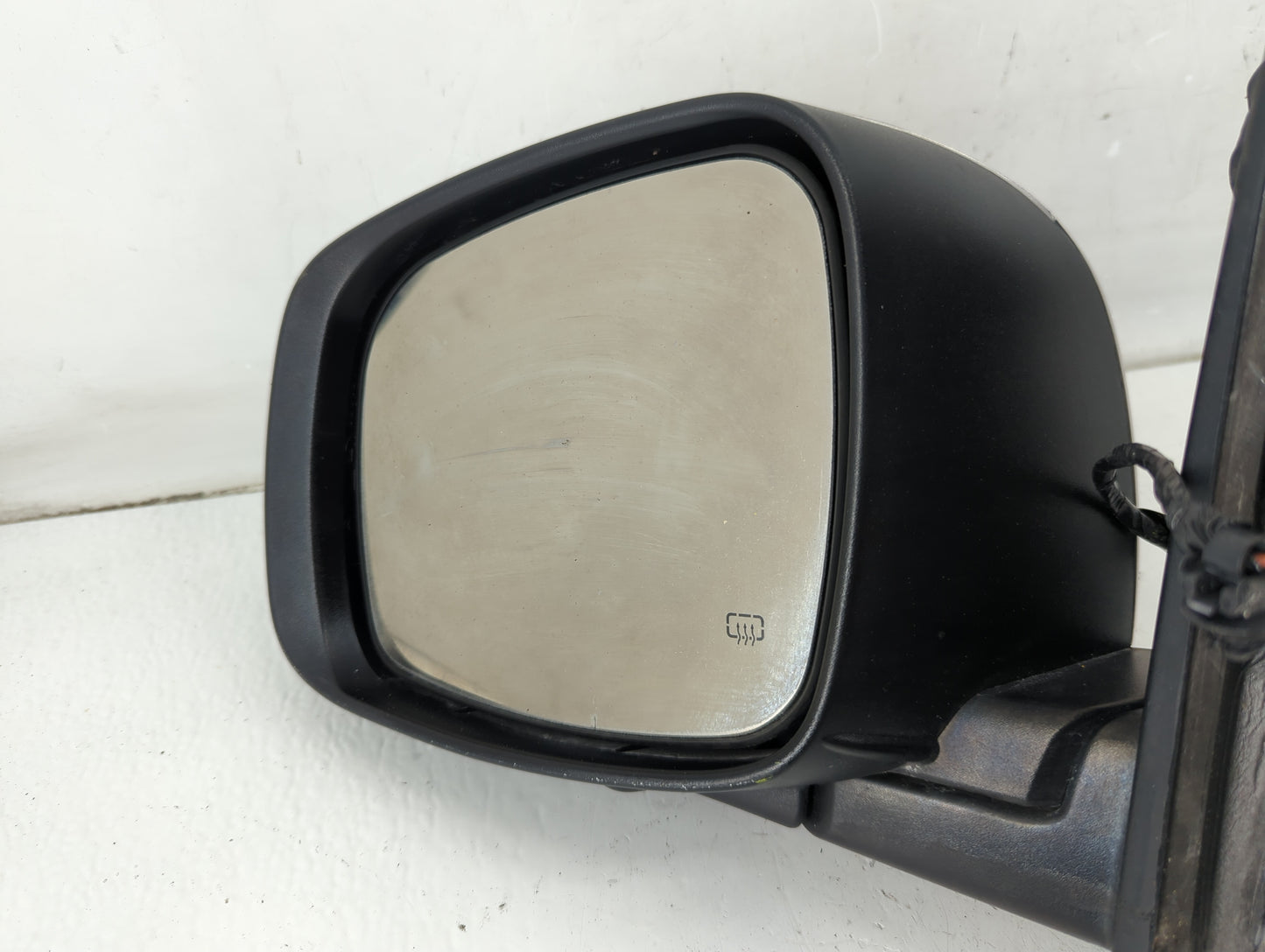 2011 Dodge Caravan Driver Side View Mirror - Left Door Mirror OEM Used - Oemusedautoparts1.com