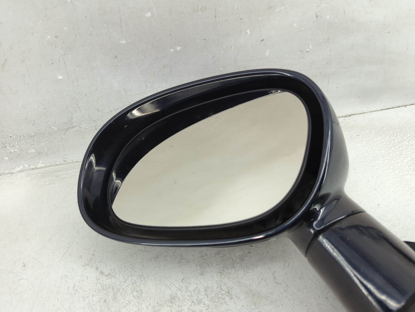 2011-2013 Dodge Challenger Driver Side View Mirror - Left Door Mirror OEM Used - Oemusedautoparts1.com
