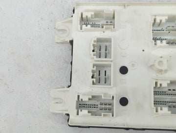 2011-2011 Dodge Charger Body Control Module Bcm Inner Cabin Fuse Box 1081553