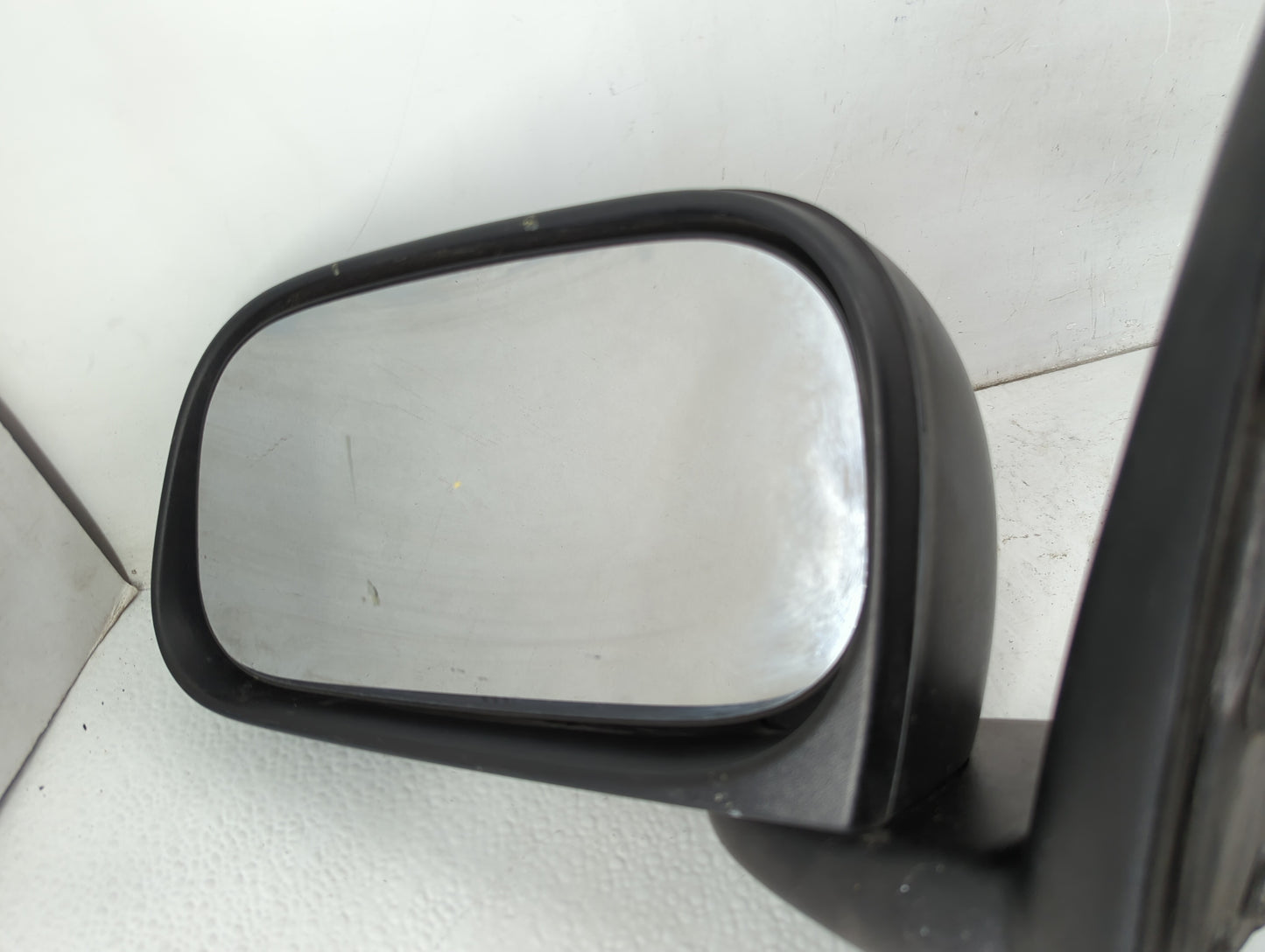 2005-2011 Dodge Dakota Driver Side View Mirror - Left Door Mirror OEM Used - Oemusedautoparts1.com