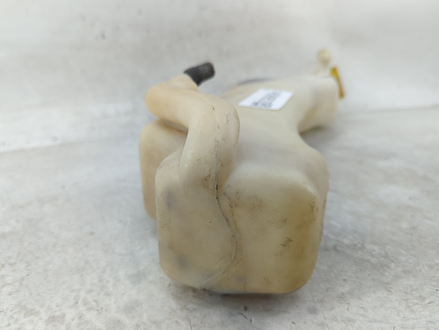 2011 Dodge Grand Caravan Windshield Washer Fluid Reservoir Bottle Oem 1459953 - Oemusedautoparts1.com
