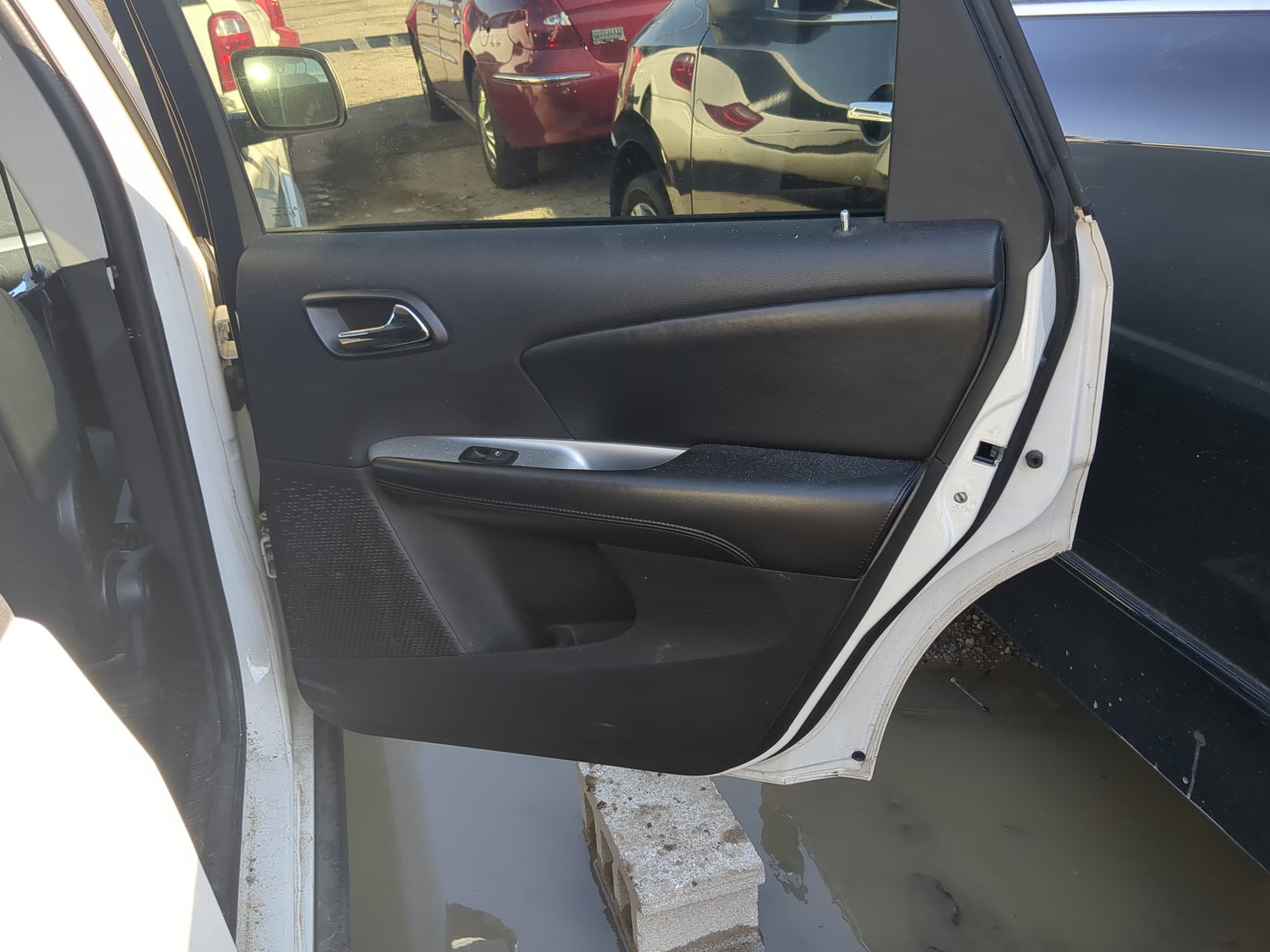 2011 Dodge Journey Passenger Rear Door Oem - Oemusedautoparts1.com