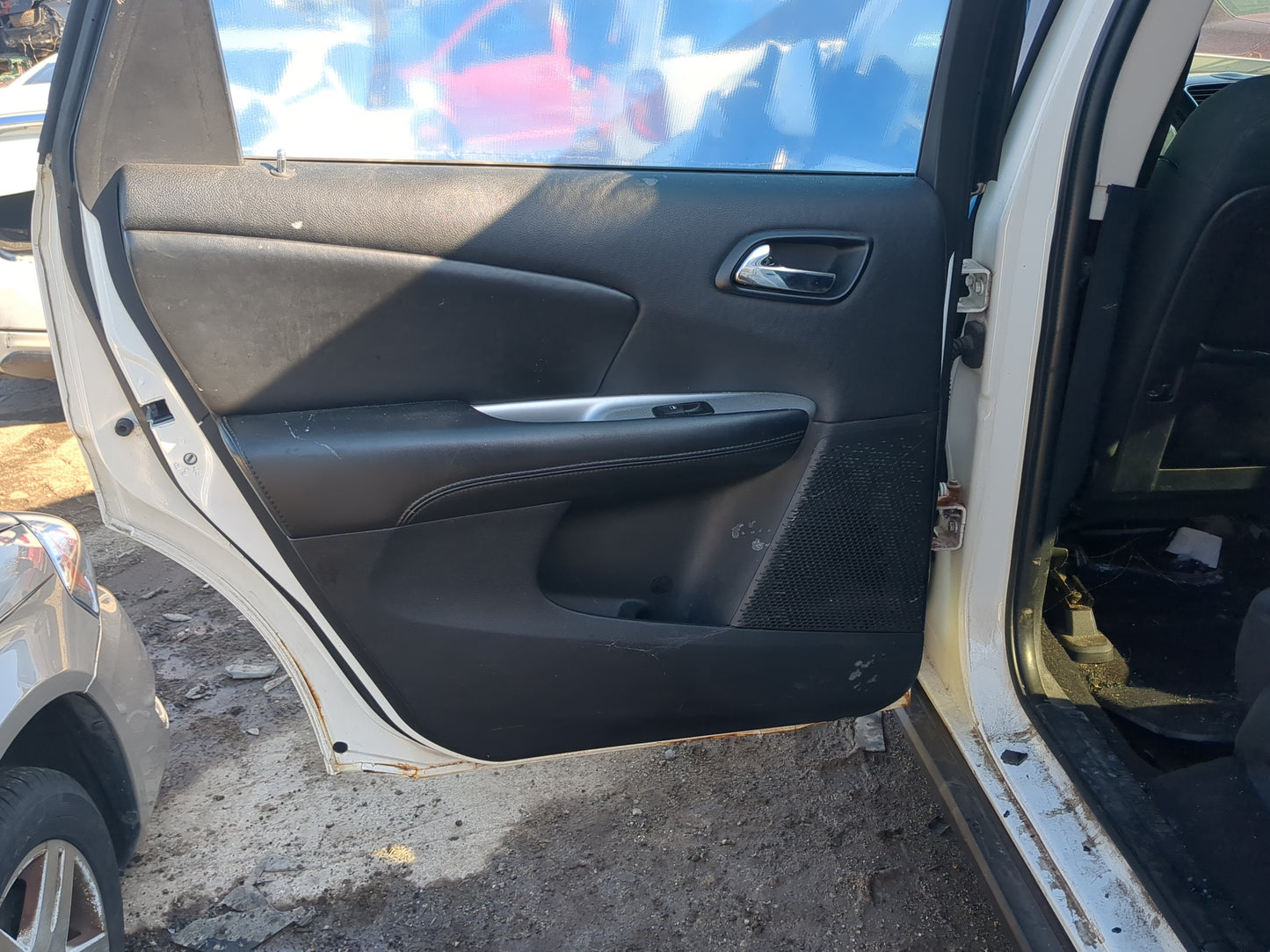 2011 Dodge Journey Driver Rear Door Oem - Oemusedautoparts1.com