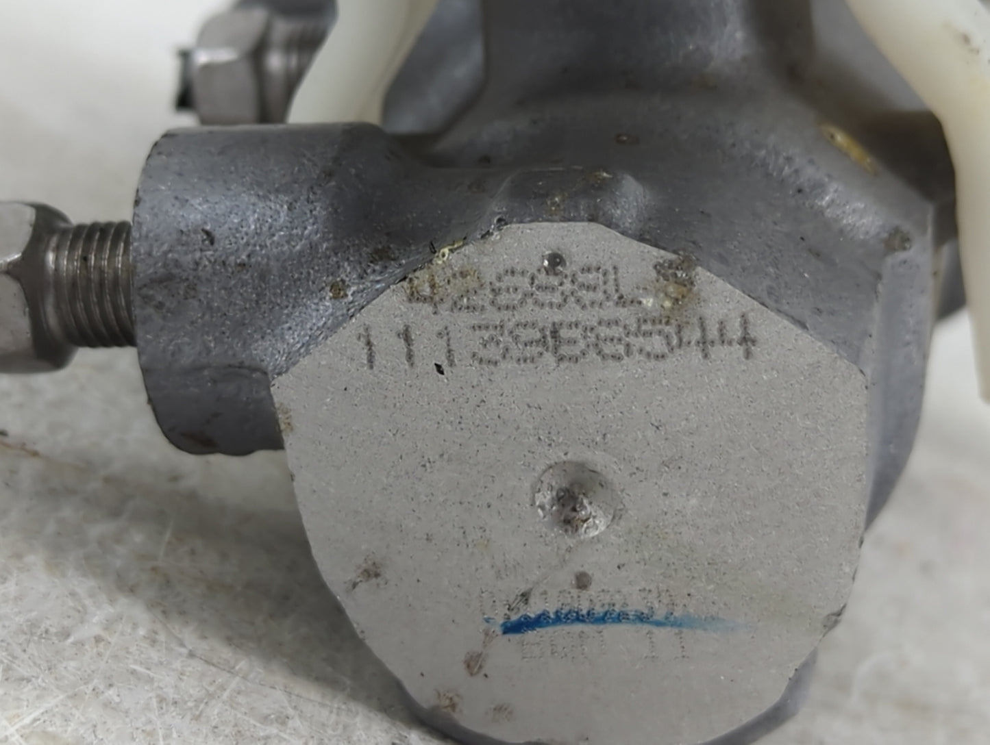 2007-2011 Dodge Nitro Brake Master Cylinder 1489129 - Oemusedautoparts1.com