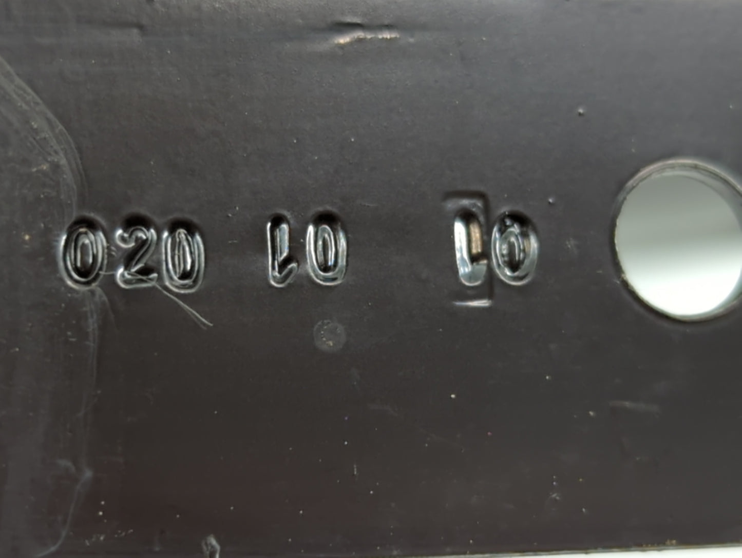 2011 Dodge Ram 1500 Center Console Armrest Cover Lid P/N:020 10 10 Fits OEM Used Auto Parts - Oemusedautoparts1.com