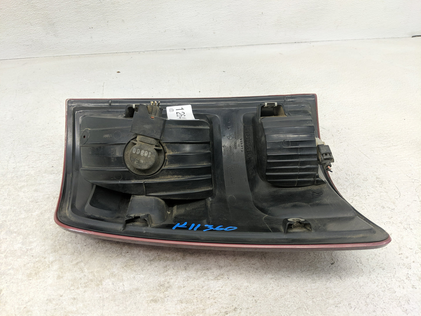 2011 Dodge Ram 1500 Tail Light Assembly Passenger Right OEM P/N:55277414 Fits OEM Used Auto Parts - Oemusedautoparts1.com