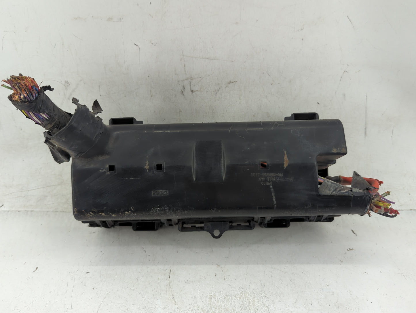 2009-2014 Ford E-150 Fusebox Fuse Box Panel Relay Module P/N:9L1T-14A003-AA Fits OEM Used Auto Parts - Oemusedautoparts1.com
