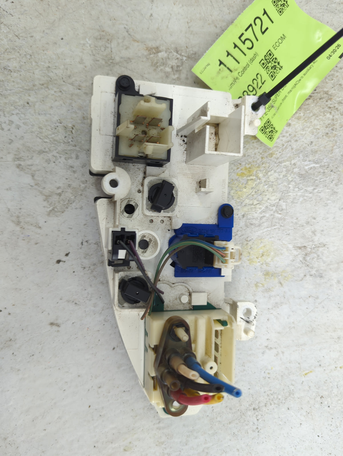 2005-2019 Ford E-350 Super Duty Climate Control Module Temperature AC/Heater Replacement Fits OEM Used Auto Parts - Oemuseda