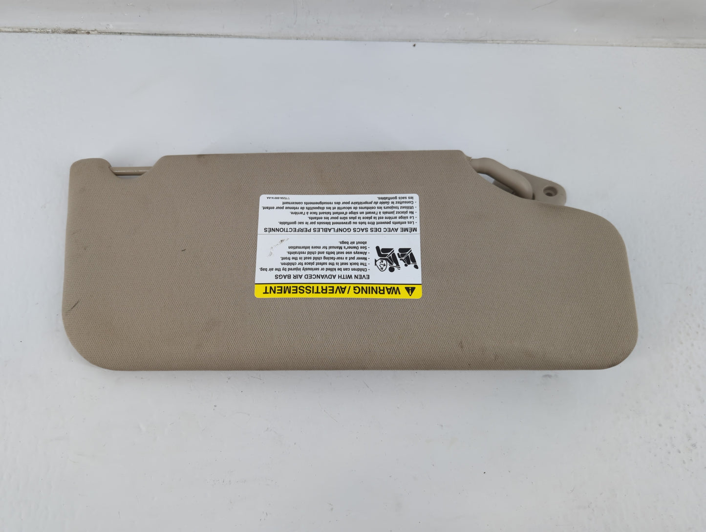 2011-2014 Ford Edge Sun Visor Shade Replacement Driver Left Mirror Fits Fits 2011 2012 2013 2014 OEM Used Auto Parts - Oemus