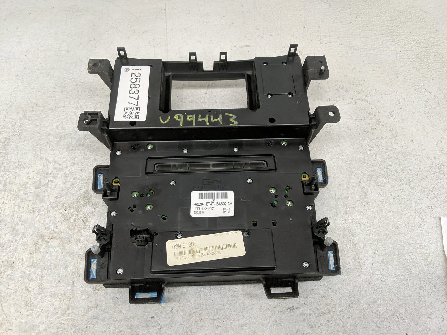 2011 Ford Edge Radio AM FM Cd Player Receiver Replacement P/N:BT4T-18A802-AH Fits OEM Used Auto Parts - Oemusedautoparts1.co