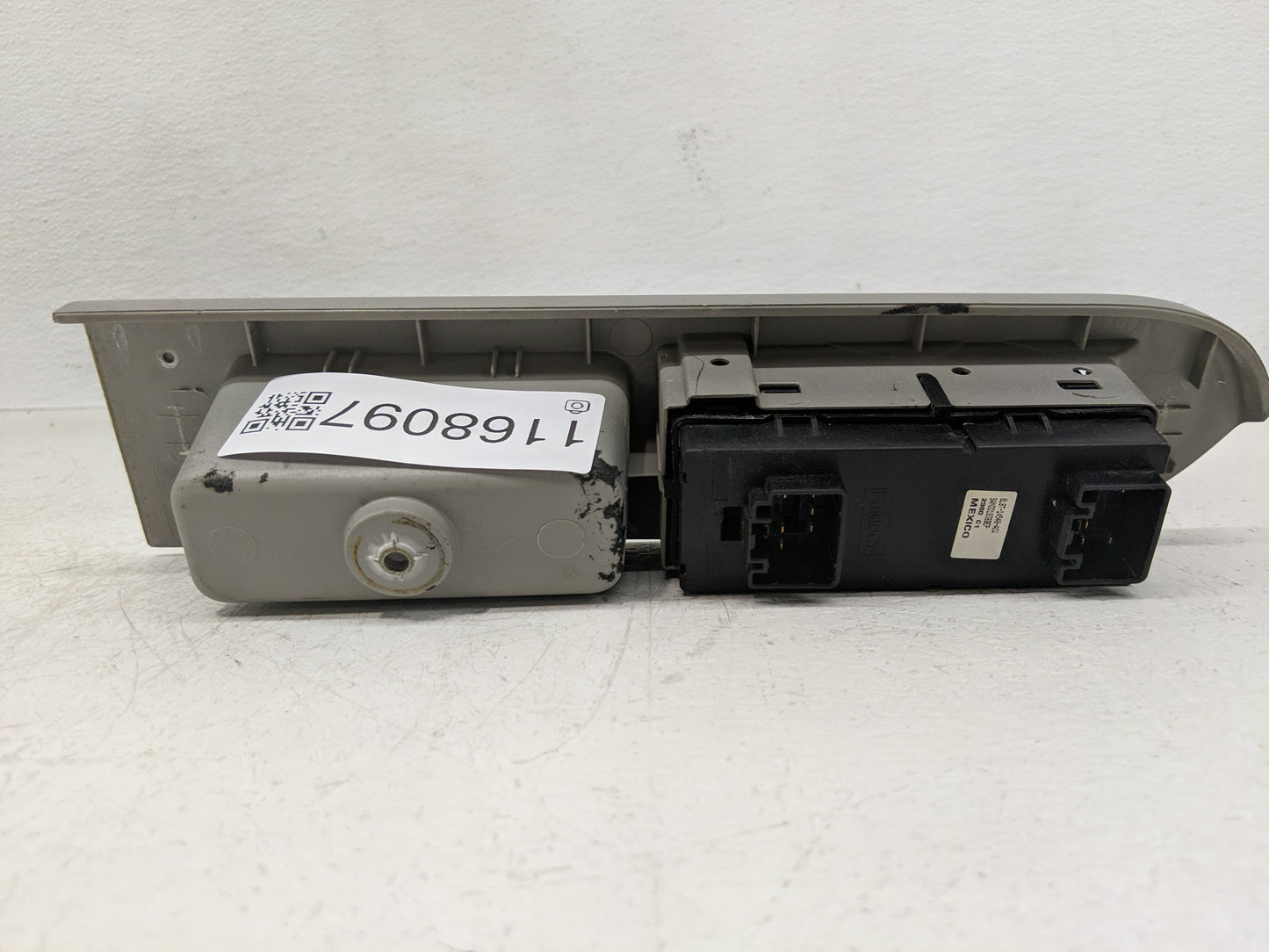 2008-2012 Ford Escape Master Power Window Switch Replacement Driver Side Left P/N:8L8T-14540-ACW Fits OEM Used Auto Parts -