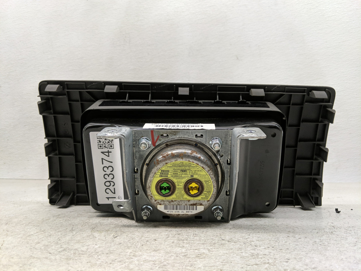 2011 Ford Escape Air Bag Passenger Right Dashboard OEM P/N:253-00620 Fits OEM Used Auto Parts - Oemusedautoparts1.com