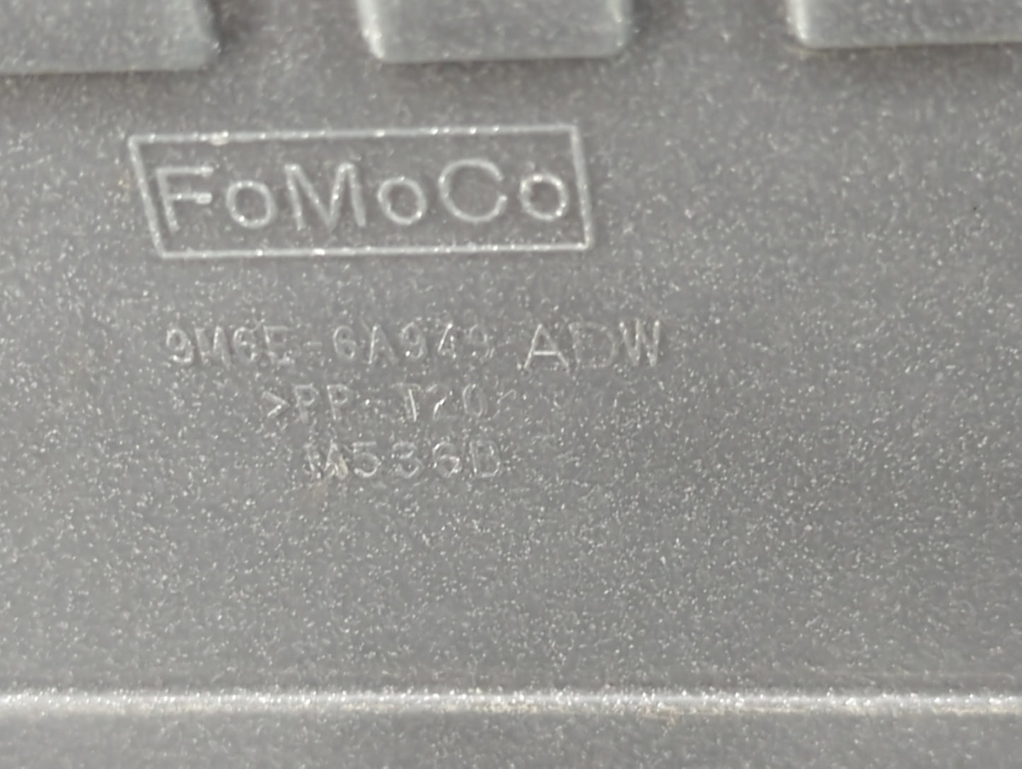 2011 Ford Escape Engine Cover 1430348 - Oemusedautoparts1.com