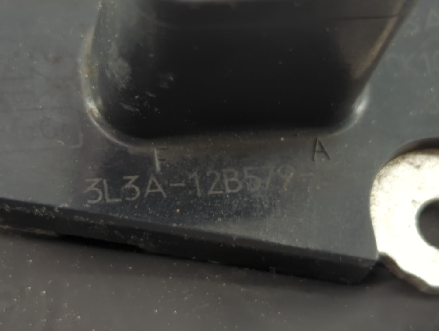 2005-2012 Ford Escape Mass Air Flow Meter Maf - Oemusedautoparts1.com