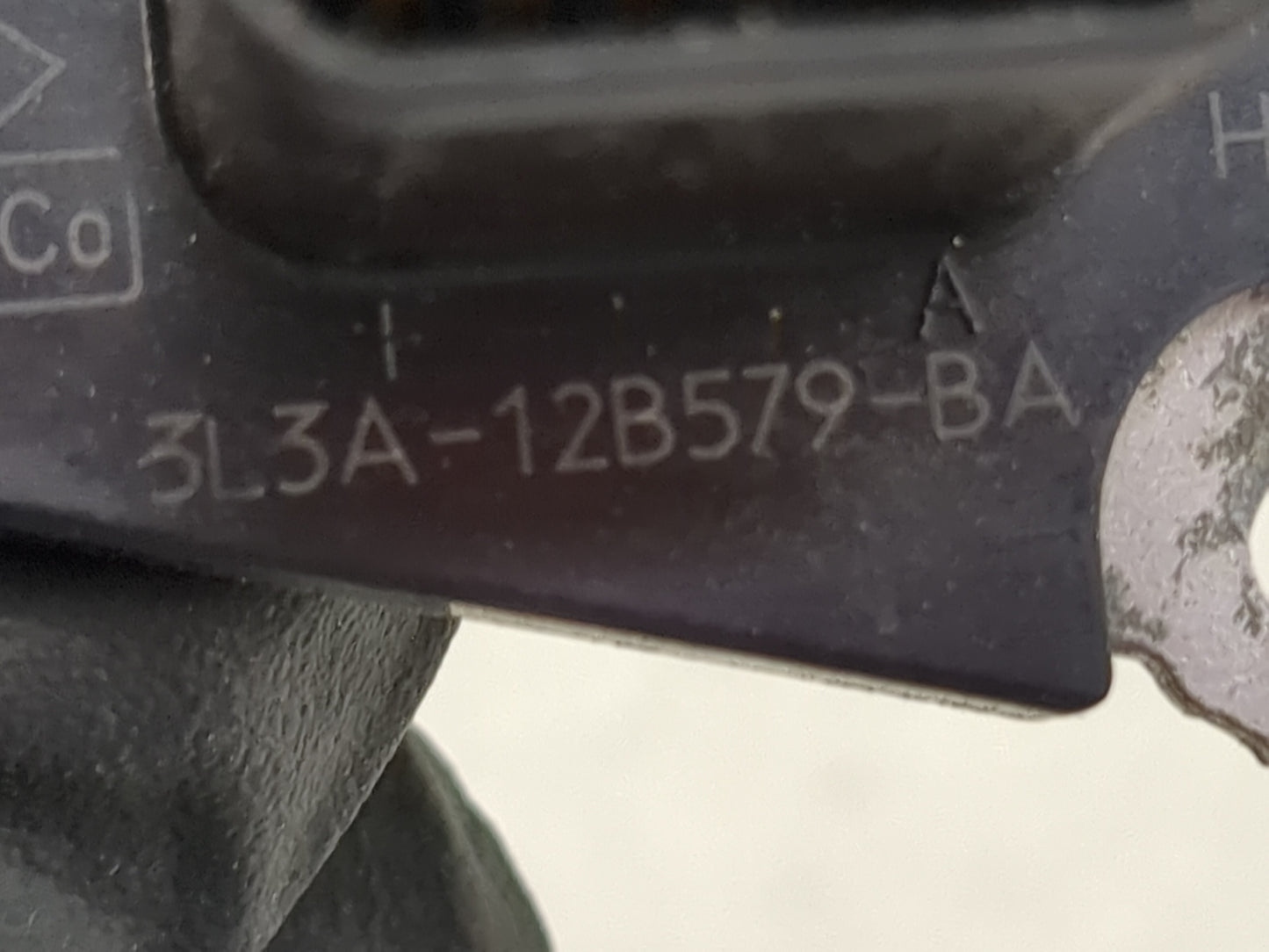 2004-2012 Ford Explorer Mass Air Flow Meter Maf 1485680 - Oemusedautoparts1.com