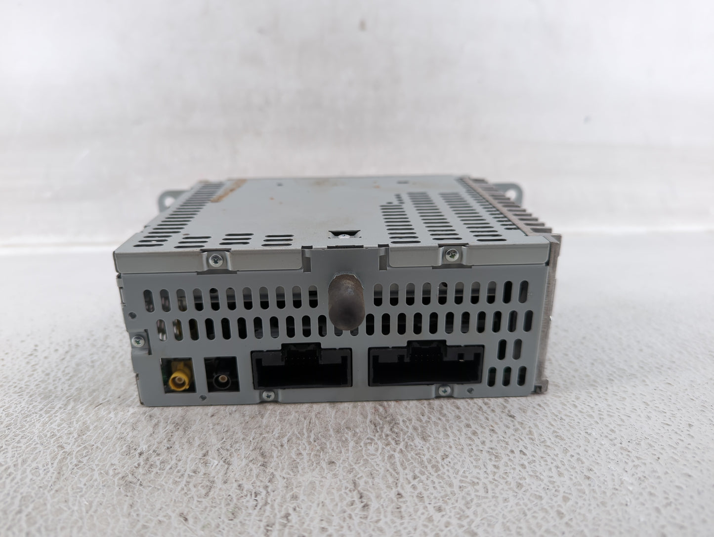 2011-2011 Ford Explorer Am Fm Cd Player Radio Receiver - Oemusedautoparts1.com