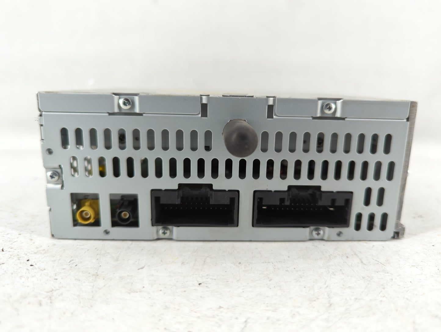 2011-2011 Ford Explorer Am Fm Cd Player Radio Receiver - Oemusedautoparts1.com
