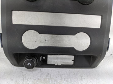 2011-2011 Ford F-150 Radio Control Panel