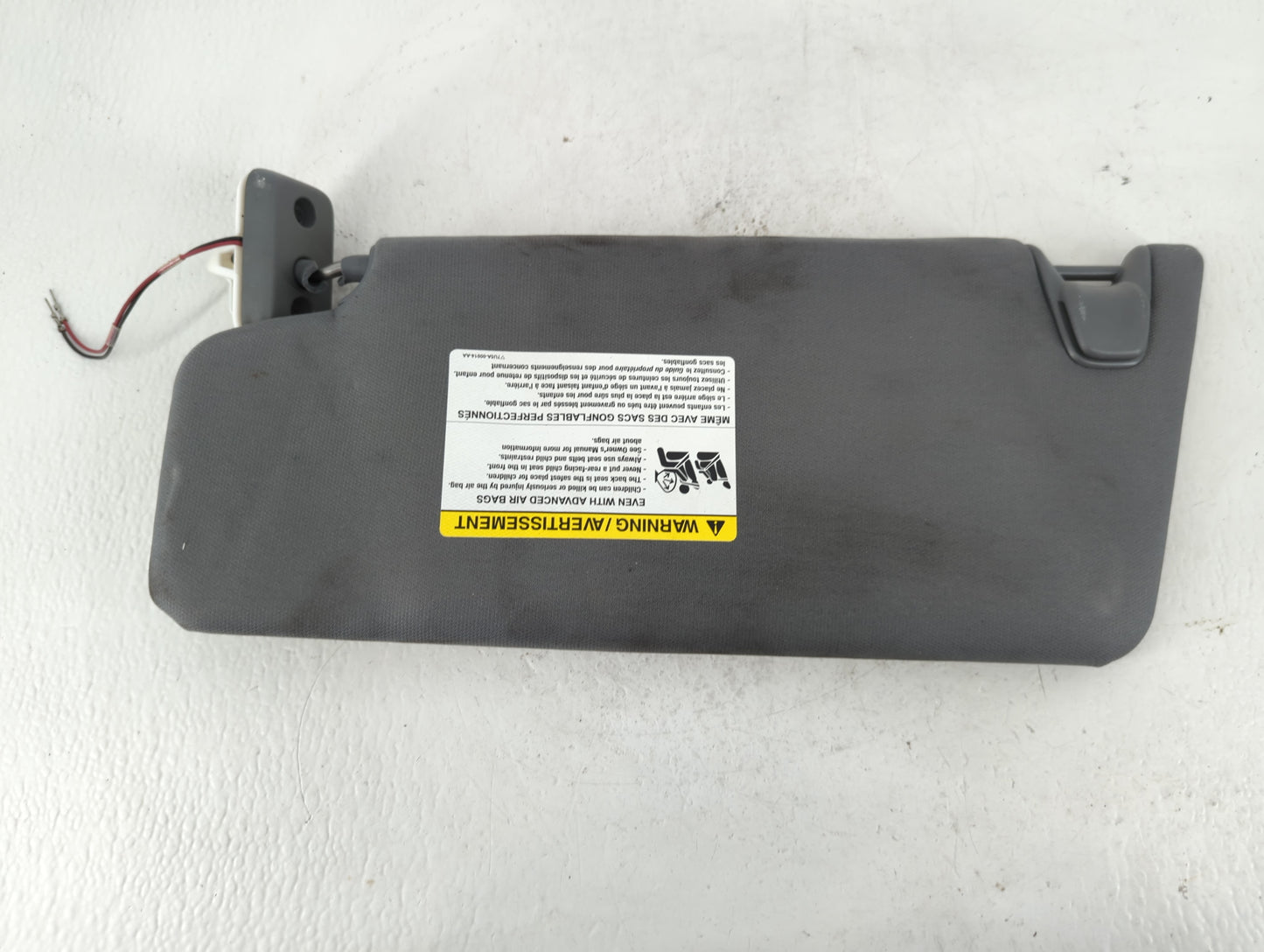 2011-2014 Ford F-150 Sun Visor Shade Replacement Passenger Right Mirror Fits Fits 2011 2012 2013 2014 OEM Used Auto Parts -