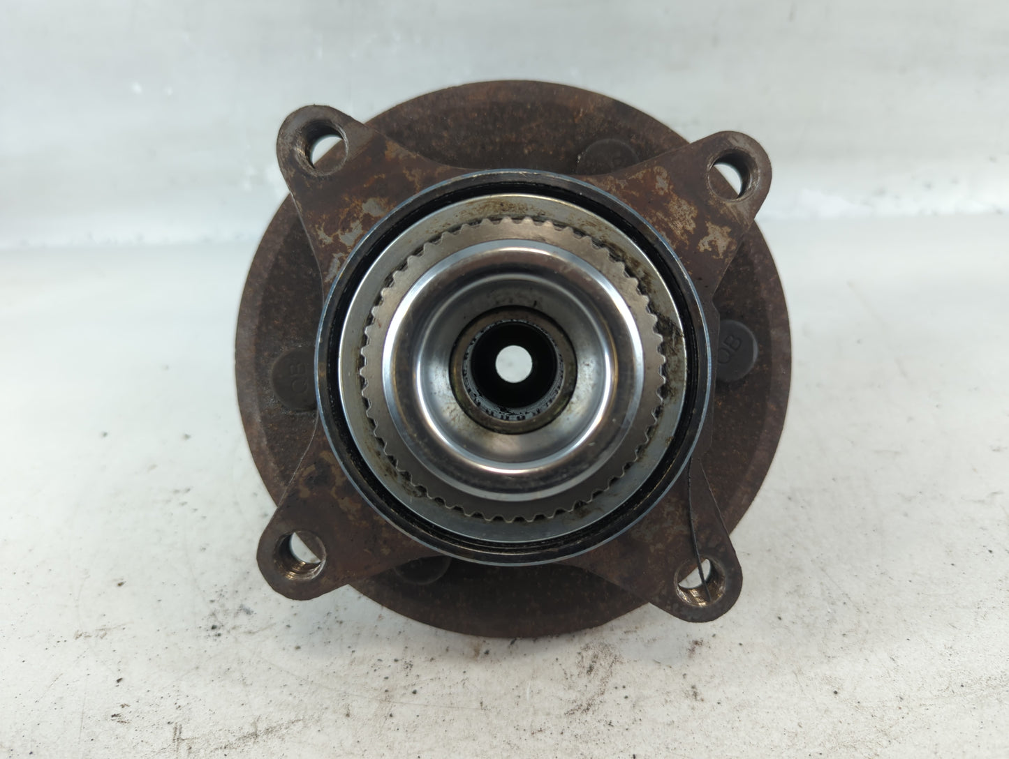 2011-2014 Ford F-150 Driver Front Wheel Hub Oem - Oemusedautoparts1.com