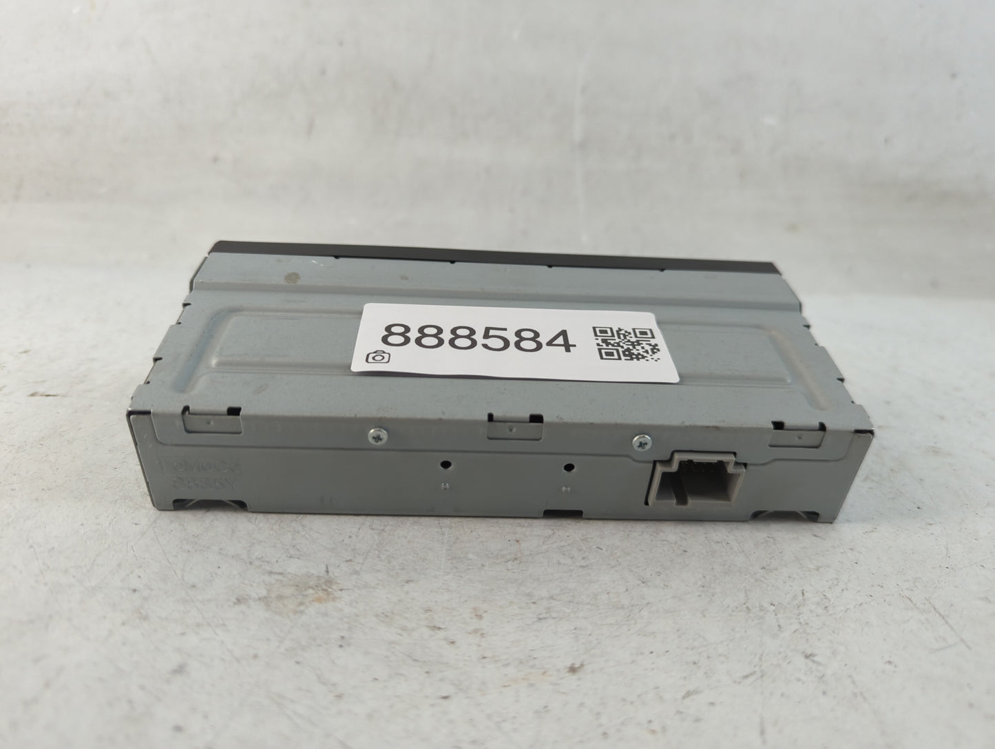 2011-2012 Ford F-150 Radio AM FM Cd Player Receiver Replacement P/N:BL3T-19C116-AC Fits Fits 2011 2012 OEM Used Auto Parts -