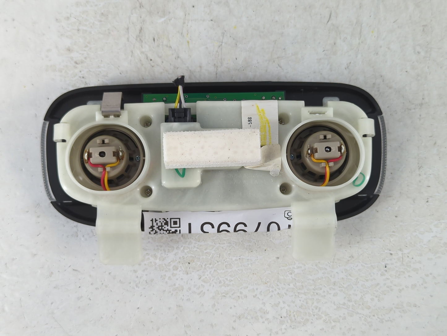 2011 Ford Fiesta Overhead Dome Map Lights - Oemusedautoparts1.com